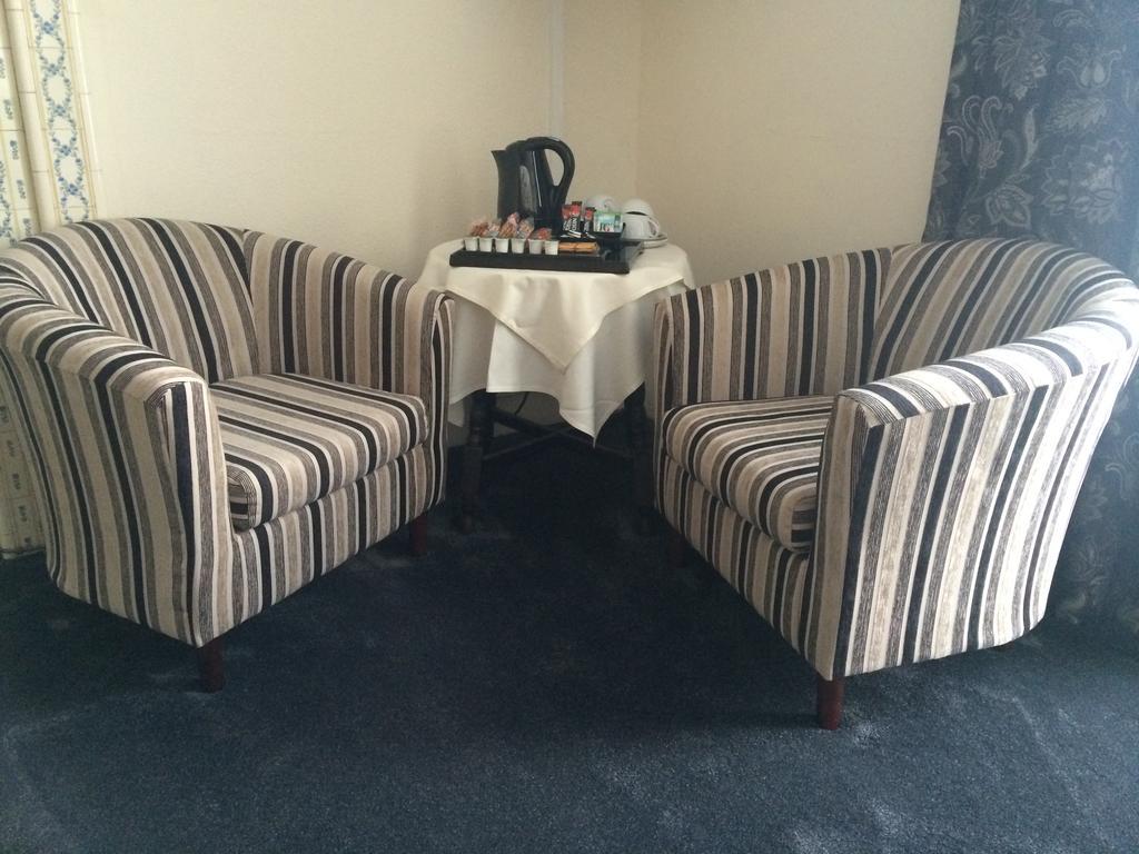 Lowenac Hotel Camborne Phòng bức ảnh